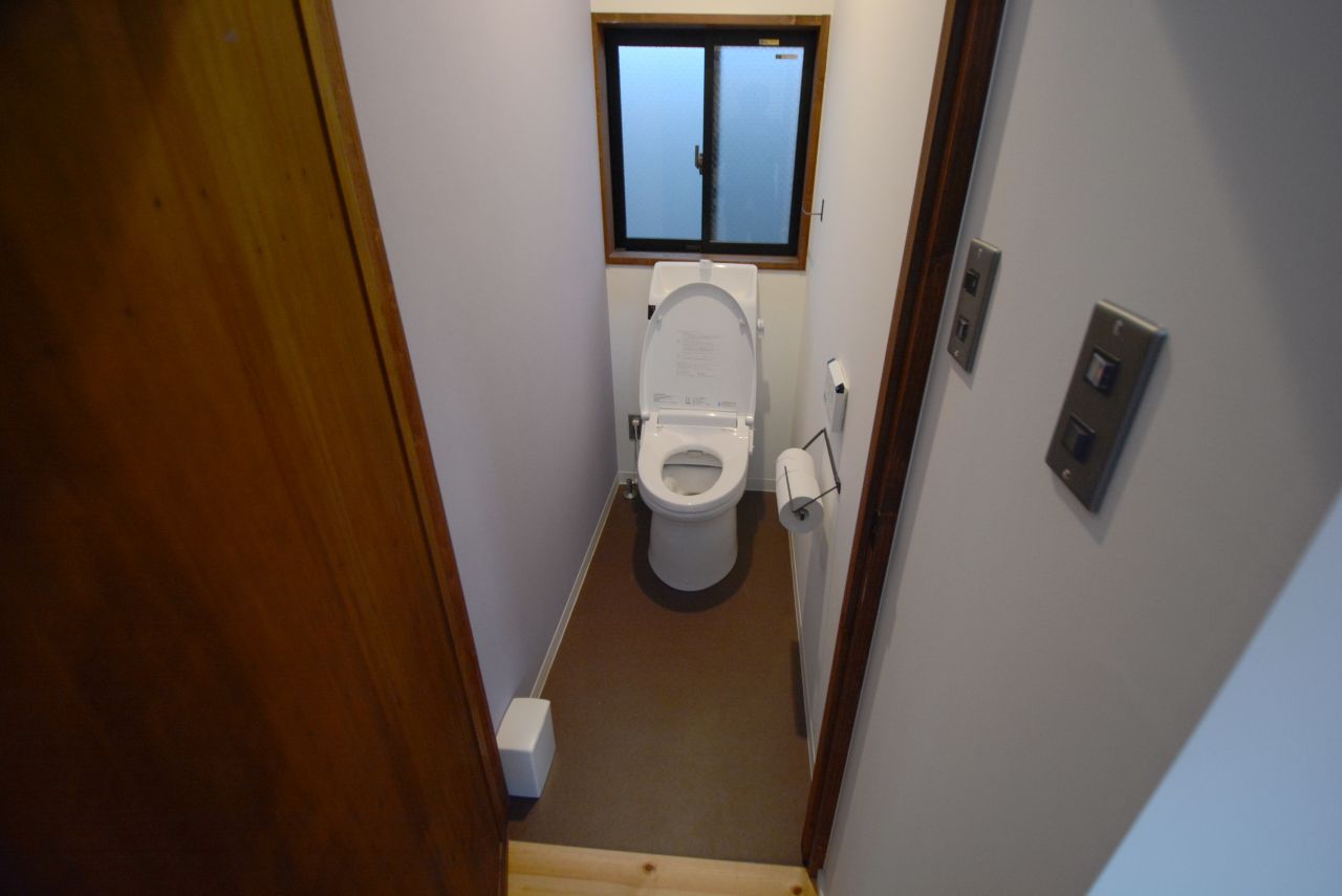 ウォシュレット付きトイレの様子。(2014-12-10,共用部,TOILET,2F)