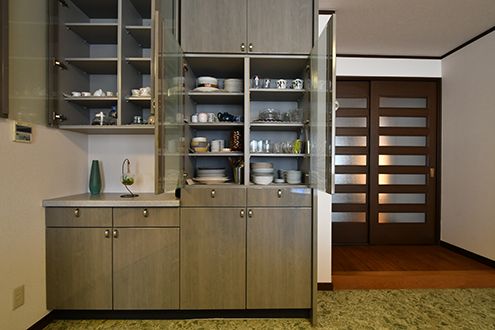 食器棚の様子。(2016-10-12,共用部,LIVINGROOM,1F)