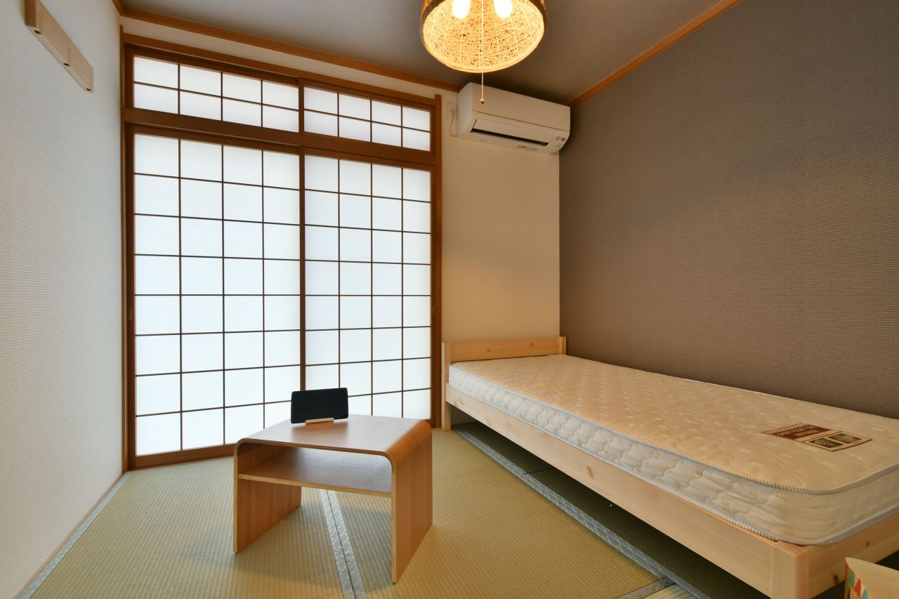 専有部の様子。タブレット端末が用意されています。（201号室）(2017-03-07,専有部,ROOM,2F)