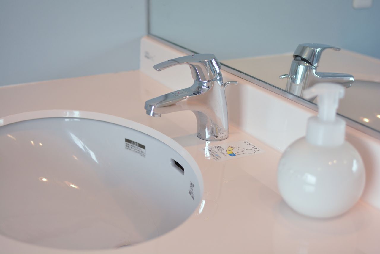 洗面台の水栓。(2022-03-10,共用部,WASHSTAND,2F)