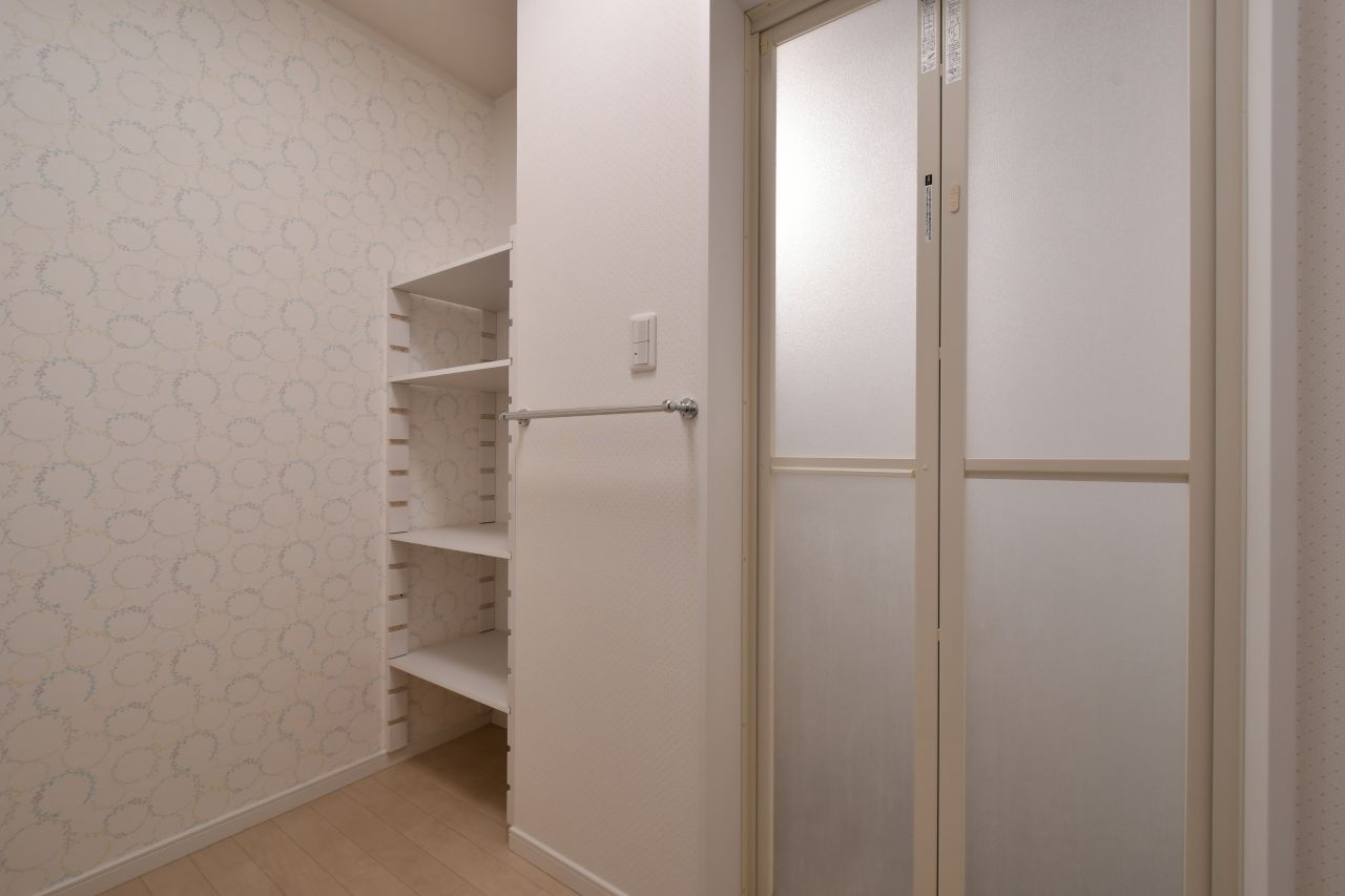脱衣室はゆったりした広さ。(2022-03-10,共用部,BATH,1F)