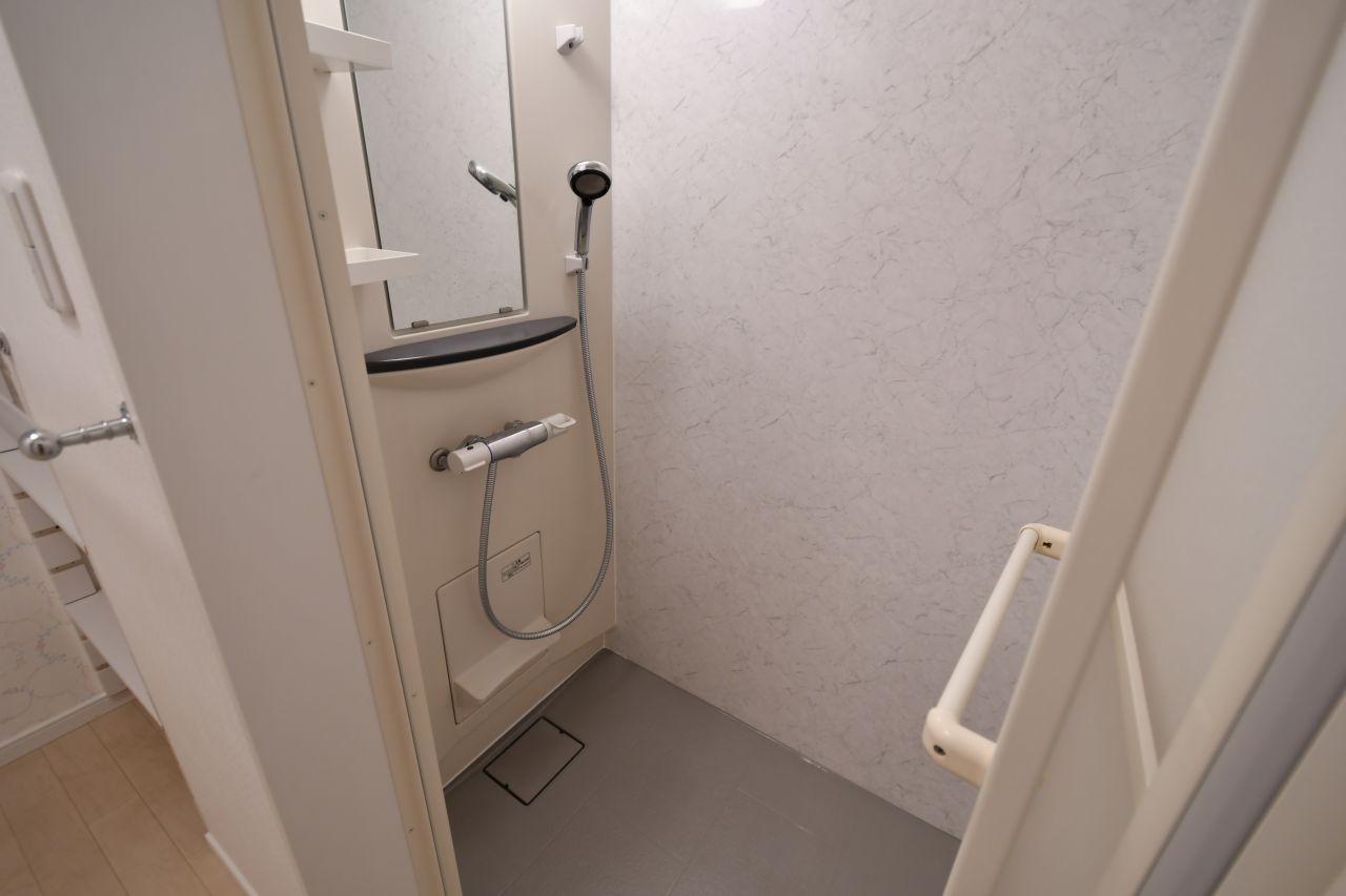 シャワールームの様子。(2022-03-10,共用部,BATH,1F)