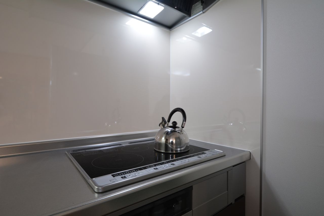 IHクッキングヒーターの様子。(2015-10-13,共用部,KITCHEN,1F)