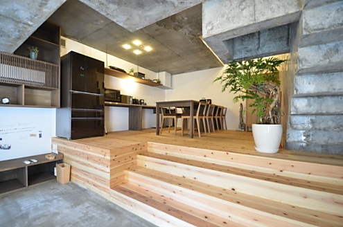 建物はスキップフロアです。(2015-03-17,共用部,LIVINGROOM,1F)