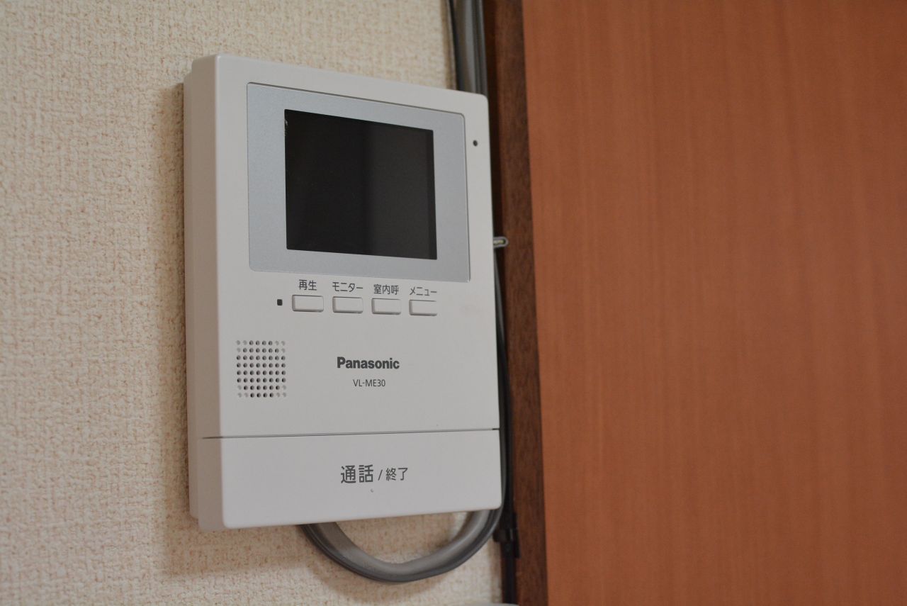カメラ付きインターホンのモニター。(2018-04-10,共用部,LIVINGROOM,1F)