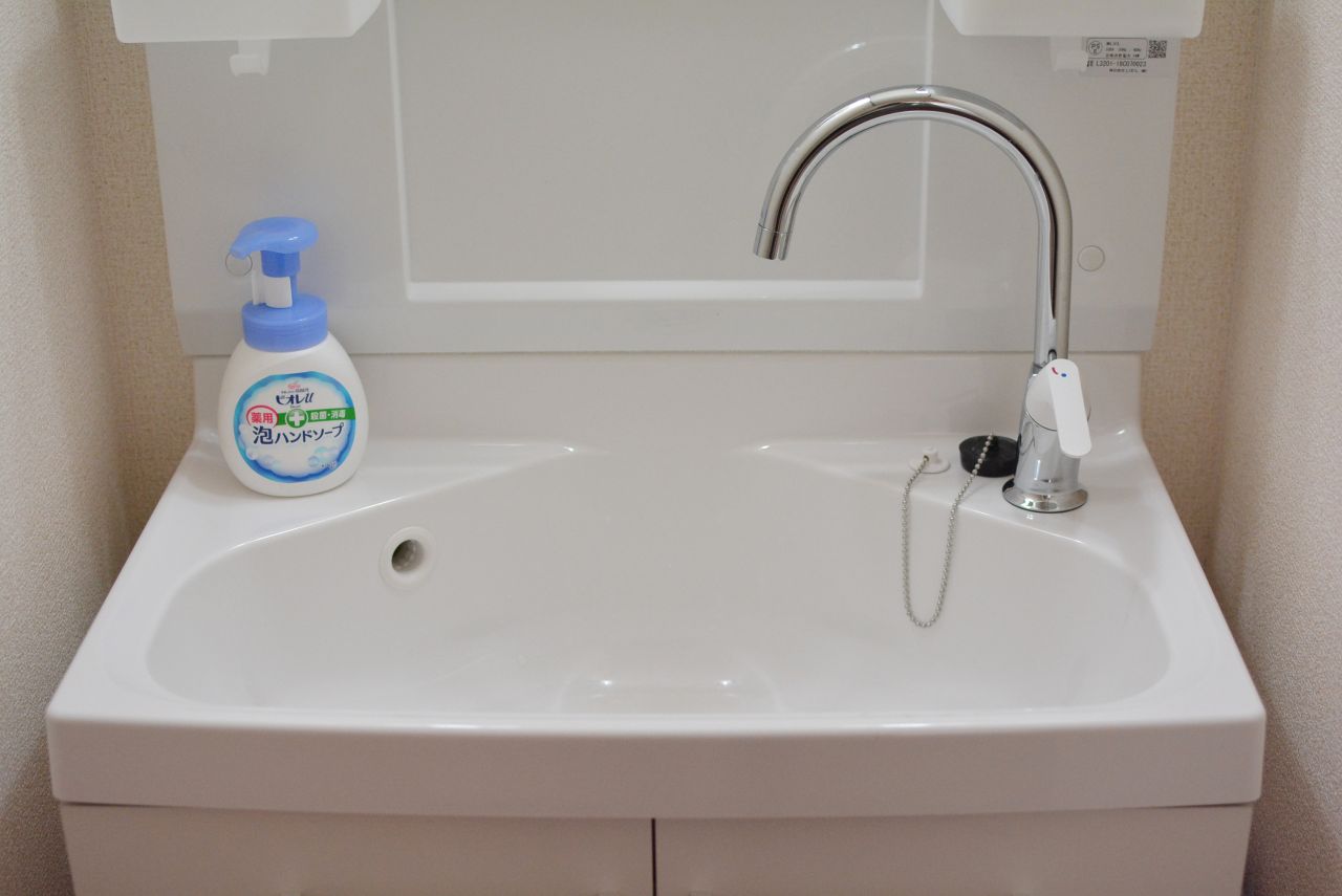 洗面台の様子。(2018-04-10,共用部,WASHSTAND,1F)