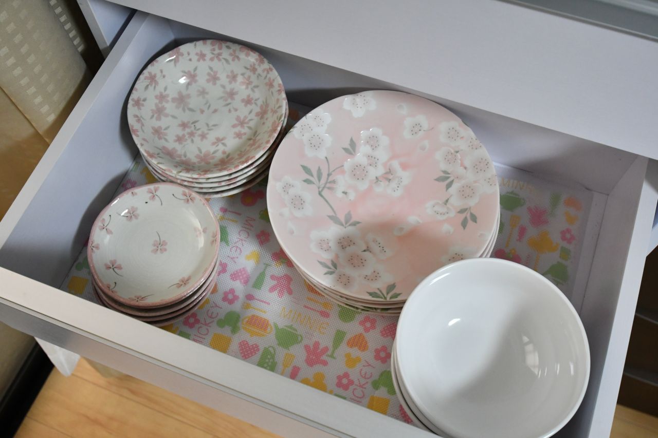 食器棚の様子。(2021-07-07,共用部,KITCHEN,1F)