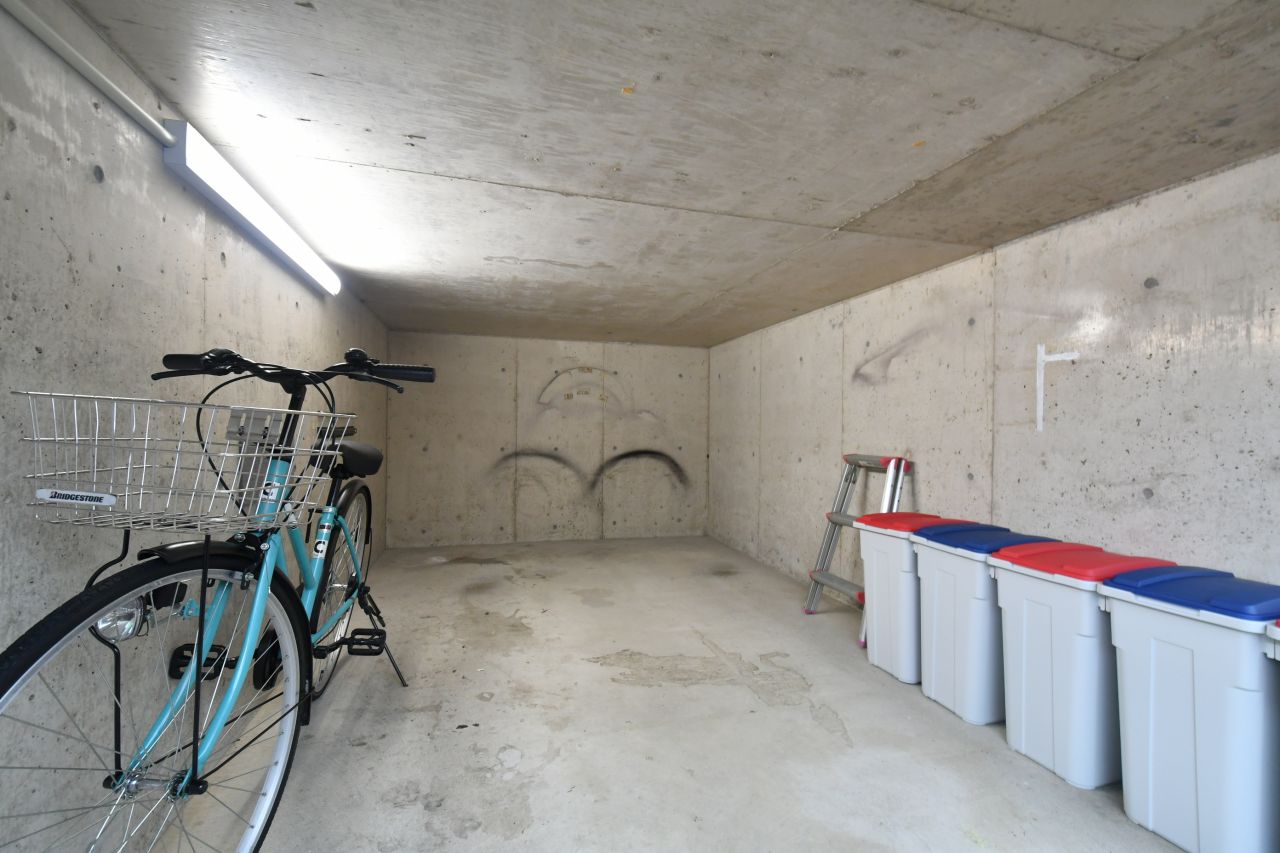駐輪場の様子。(2021-07-07,共用部,GARAGE,1F)