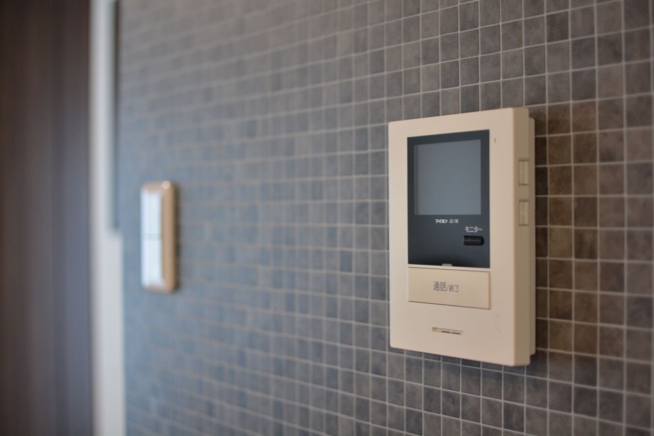 カメラ付きインターホンのモニター。(2020-01-23,共用部,LIVINGROOM,2F)