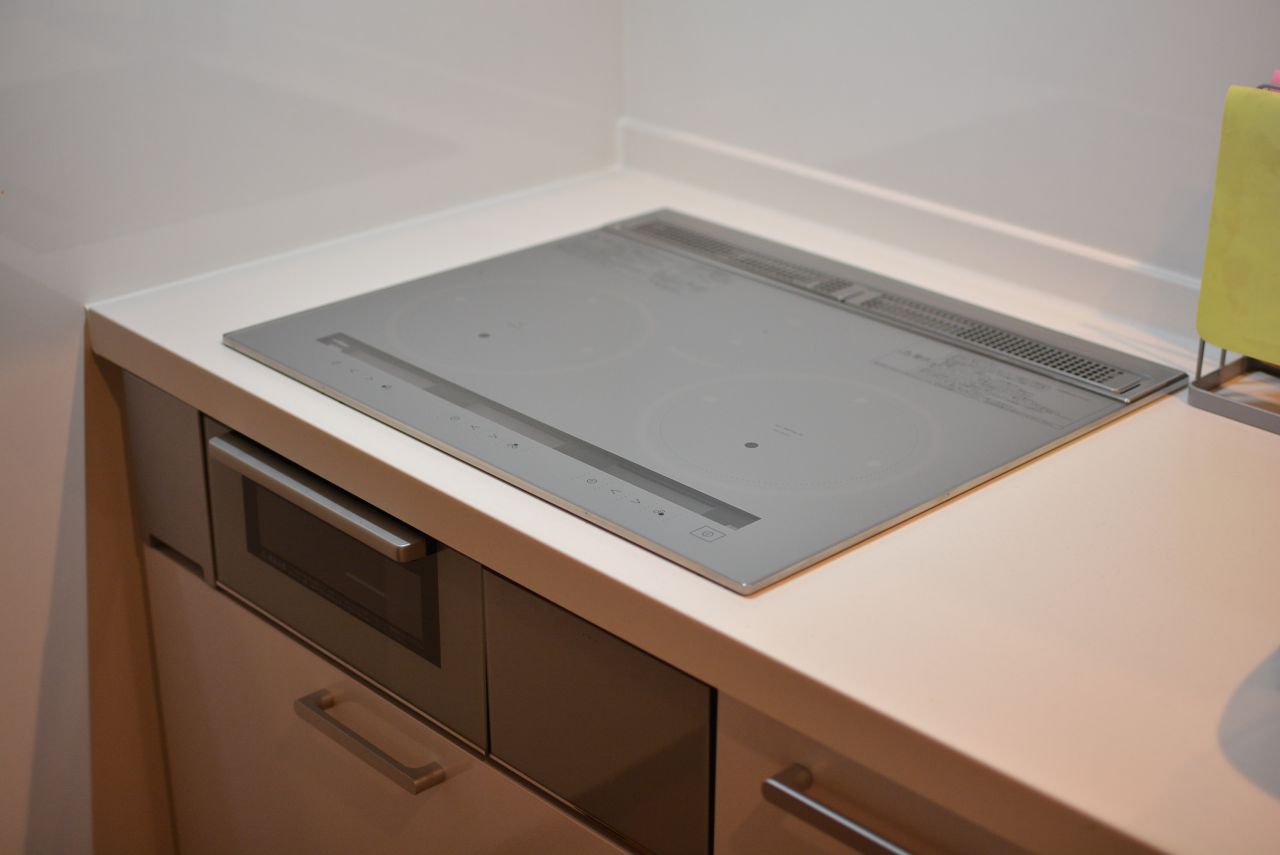 IHヒーターは3口です。(2020-01-23,共用部,KITCHEN,2F)