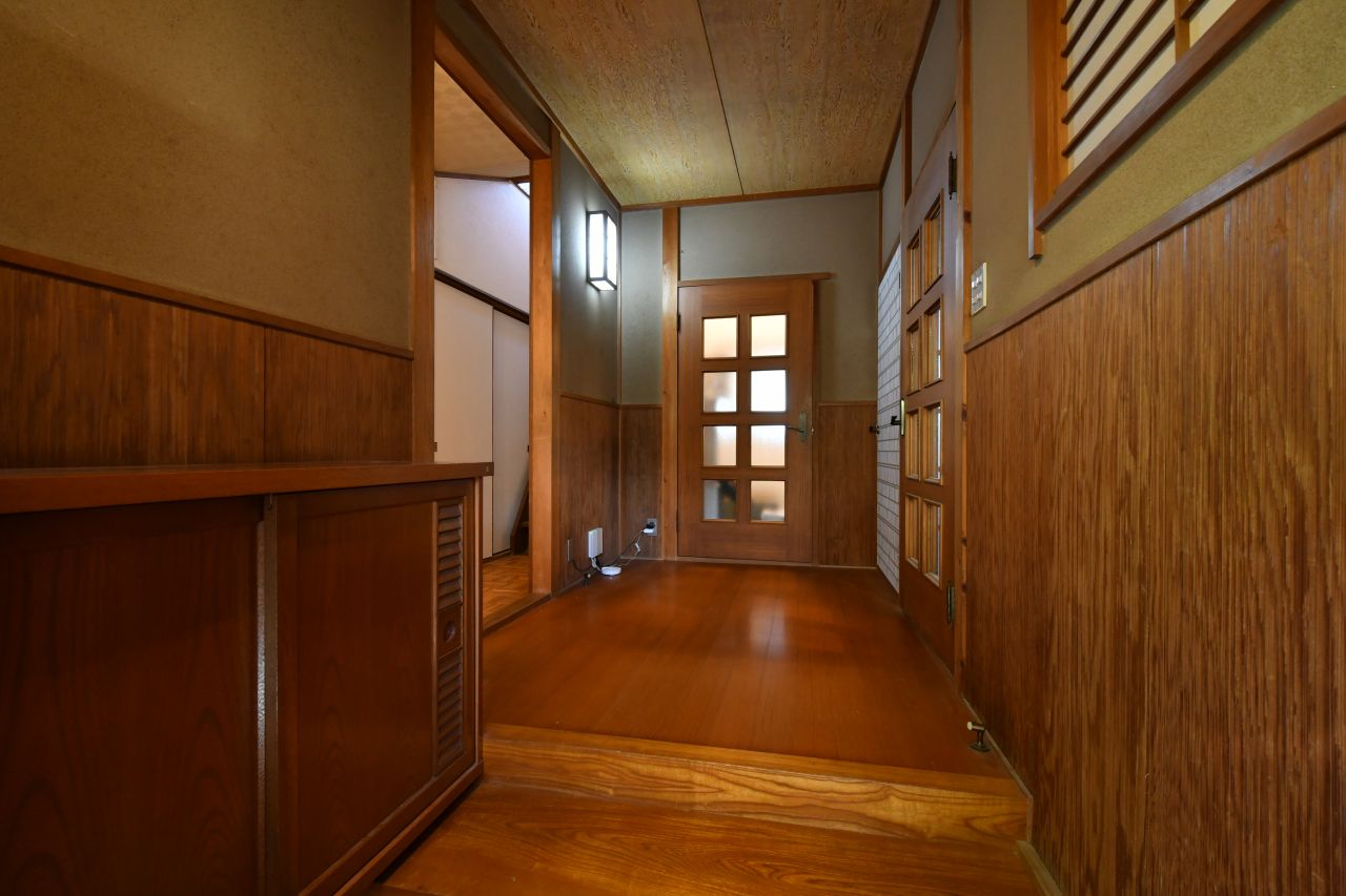 玄関から見た内部の様子。(2020-11-26,周辺環境,ENTRANCE,1F)