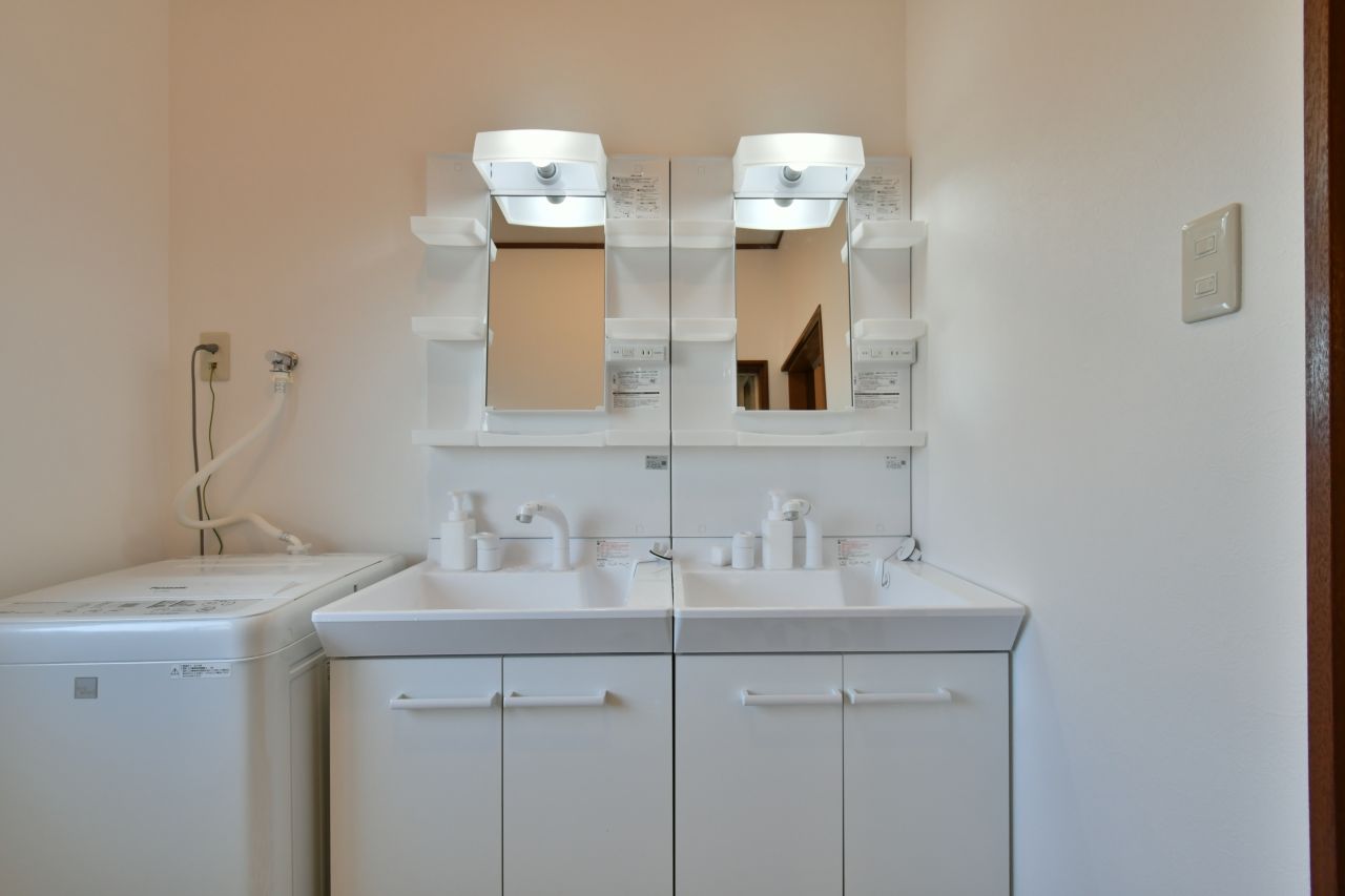 洗面台の様子。(2020-11-26,共用部,WASHSTAND,1F)