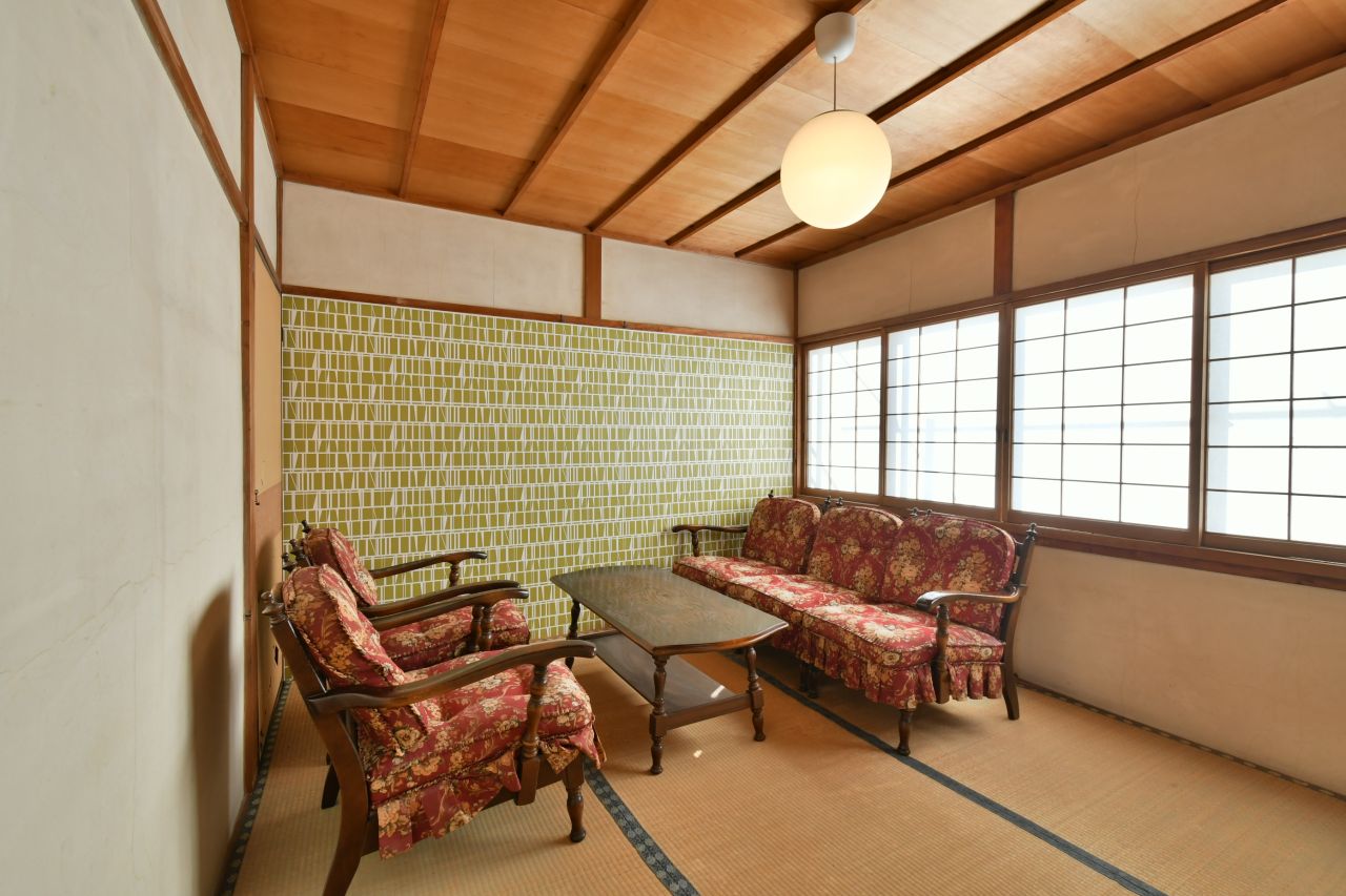 応接室のような空間も共用部です。(2020-11-26,共用部,LIVINGROOM,2F)