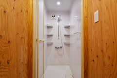 シャワールームの様子。(2022-05-09,共用部,BATH,2F)