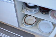 食器はシンク下に収納されています。(2013-01-25,共用部,KITCHEN,3F)