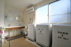 洗濯機は男女兼用・男性用・女性用と分かれています。(2013-01-25,共用部,LAUNDRY,3F)