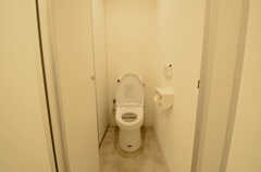 男性専用トイレの様子。(2013-03-29,共用部,TOILET,2F)