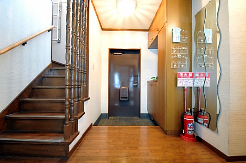 内部から見た玄関周りの様子。(2011-05-29,周辺環境,ENTRANCE,7F)