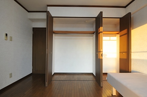 収納の様子。（702号室）(2013-01-31,専有部,ROOM,7F)
