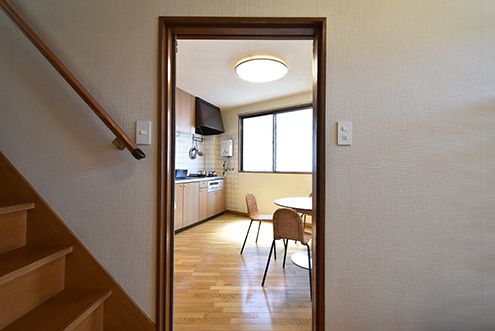 玄関から見たリビングの様子。(2016-07-04,共用部,LIVINGROOM,1F)