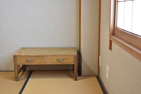 文机が置かれています。（301号室）(2016-07-04,専有部,ROOM,3F)