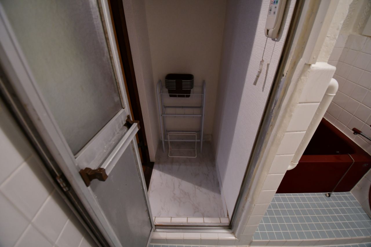 バスルームから見た脱衣室。(2019-01-17,共用部,BATH,1F)
