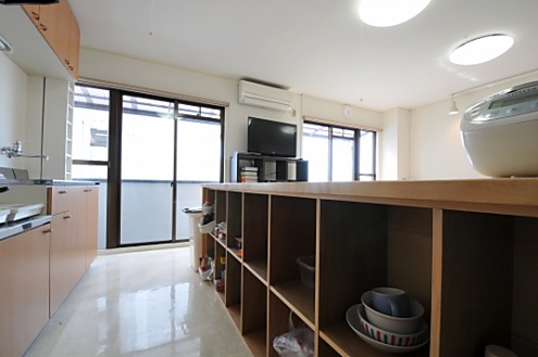 部屋ごとに分けられた食材などを置くスペース。(2011-08-08,共用部,KITCHEN,5F)