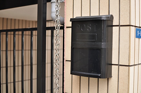 ポストの様子。(2013-04-01,周辺環境,ENTRANCE,1F)