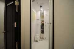 シャワールームの様子。(2013-04-30,共用部,BATH,1F)