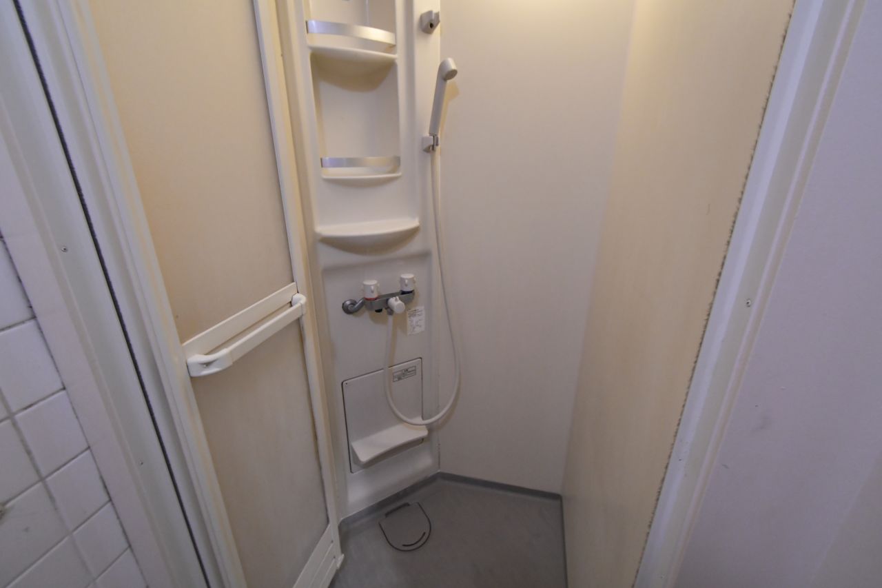 男性専用シャワールームの様子。(2020-06-27,共用部,BATH,3F)