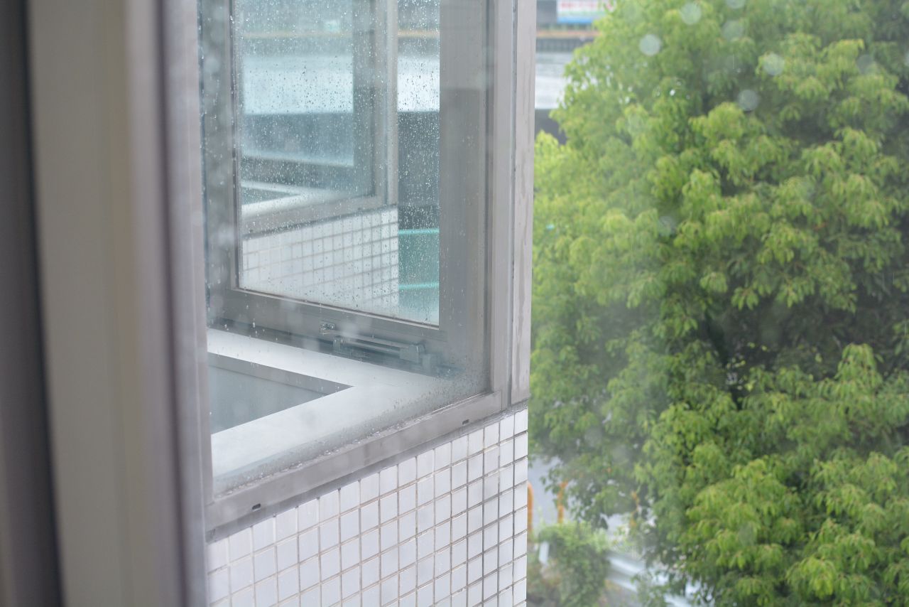 特徴的な窓です。（308号室）(2015-09-01,専有部,ROOM,3F)