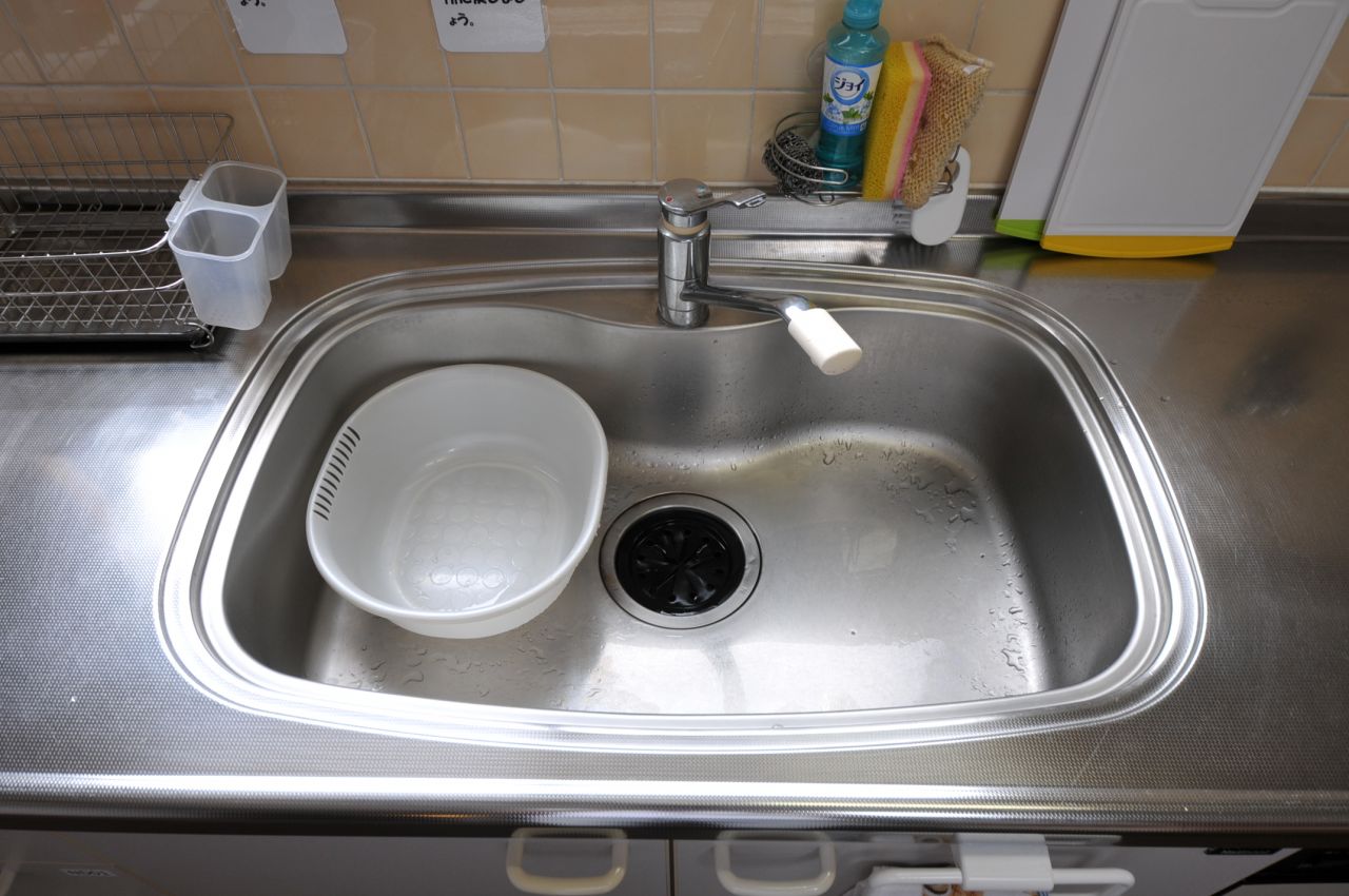シンクの様子。(2012-07-13,共用部,KITCHEN,6F)