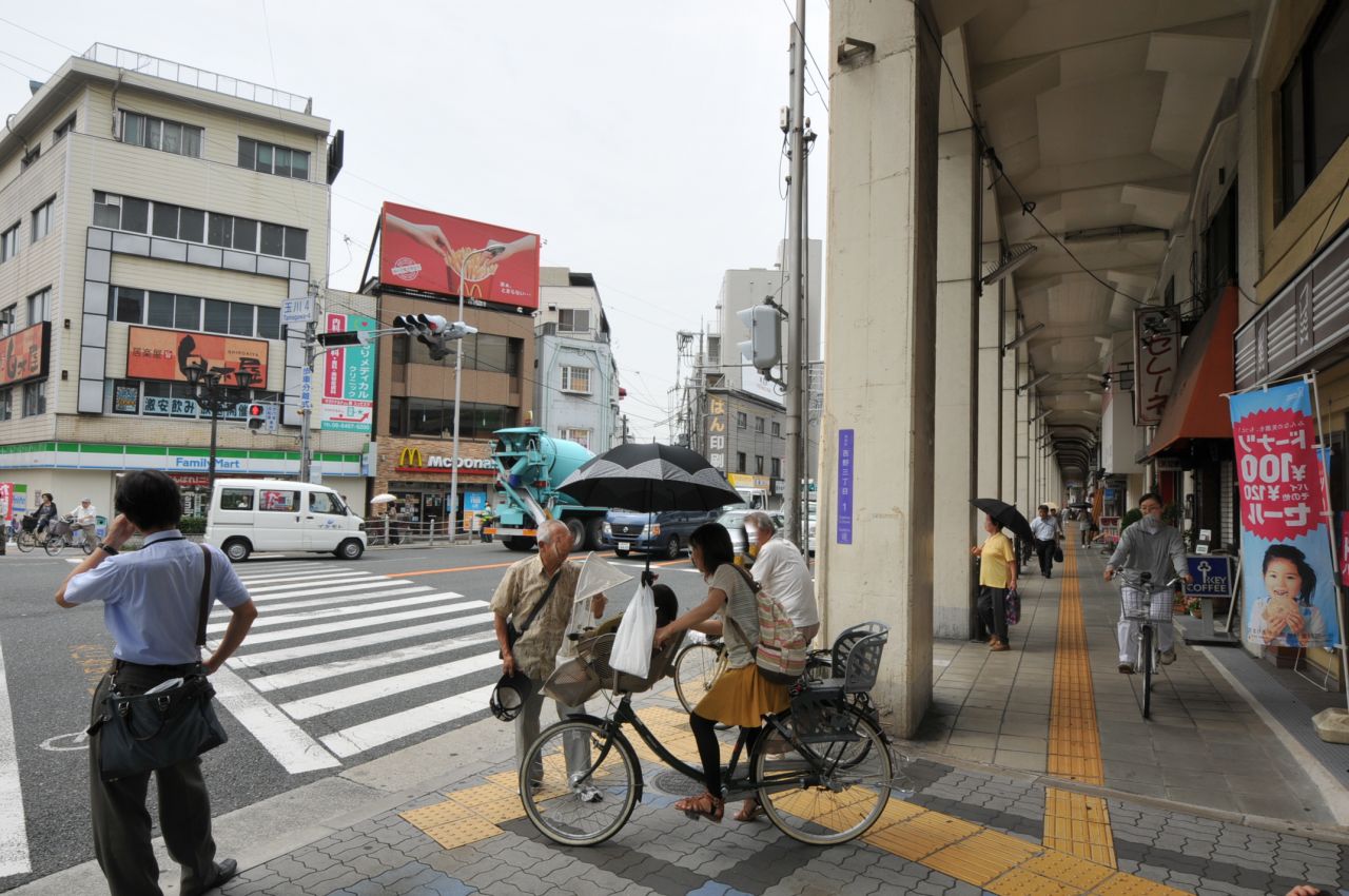 JR大阪環状線・野田駅前の様子2。(2012-07-13,共用部,ENVIRONMENT,1F)