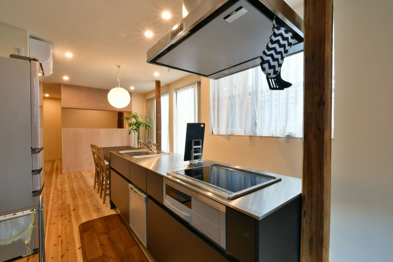 キッチンの様子。(2022-04-01,共用部,KITCHEN,1F)