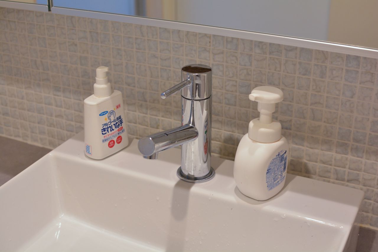 洗面台の水栓。(2022-04-01,共用部,WASHSTAND,1F)