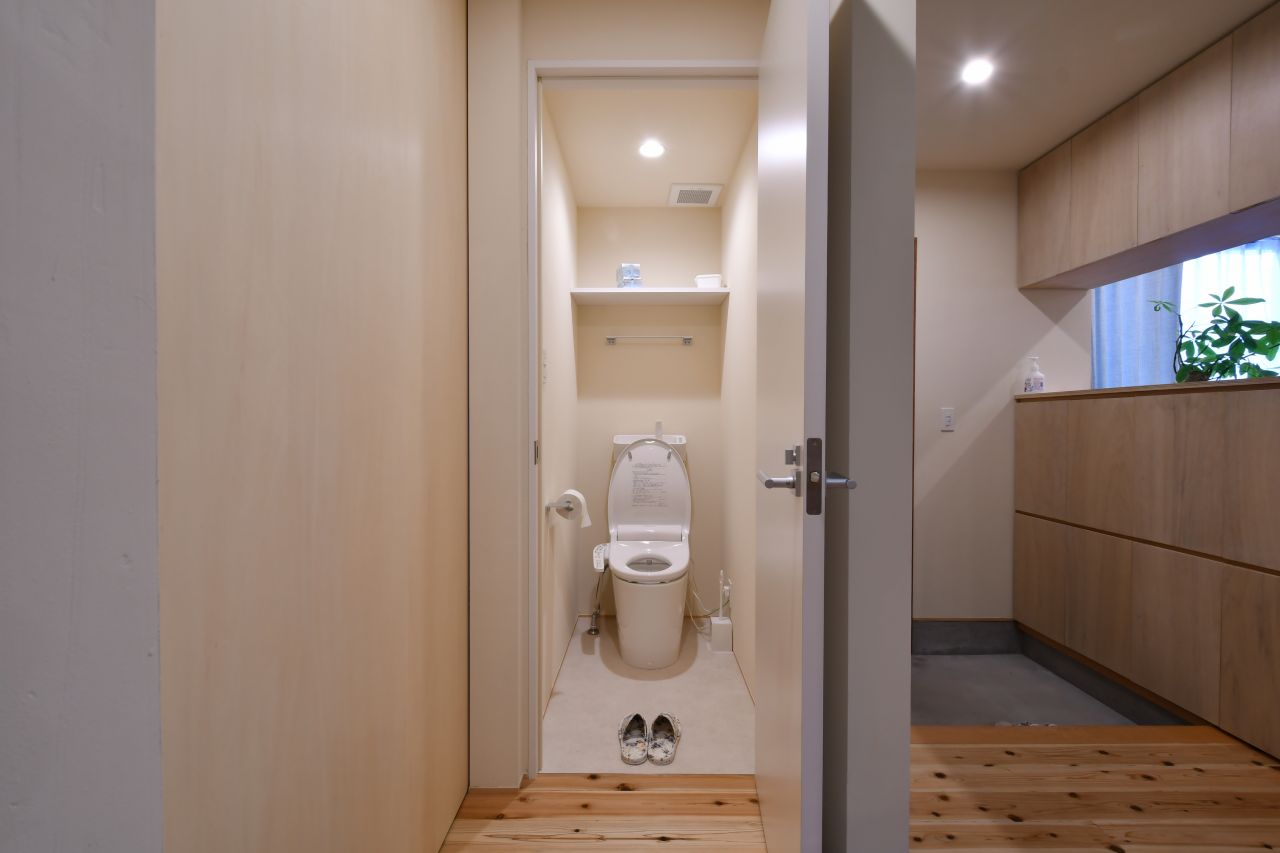 ウォシュレット付きトイレの様子。(2022-04-01,共用部,TOILET,1F)