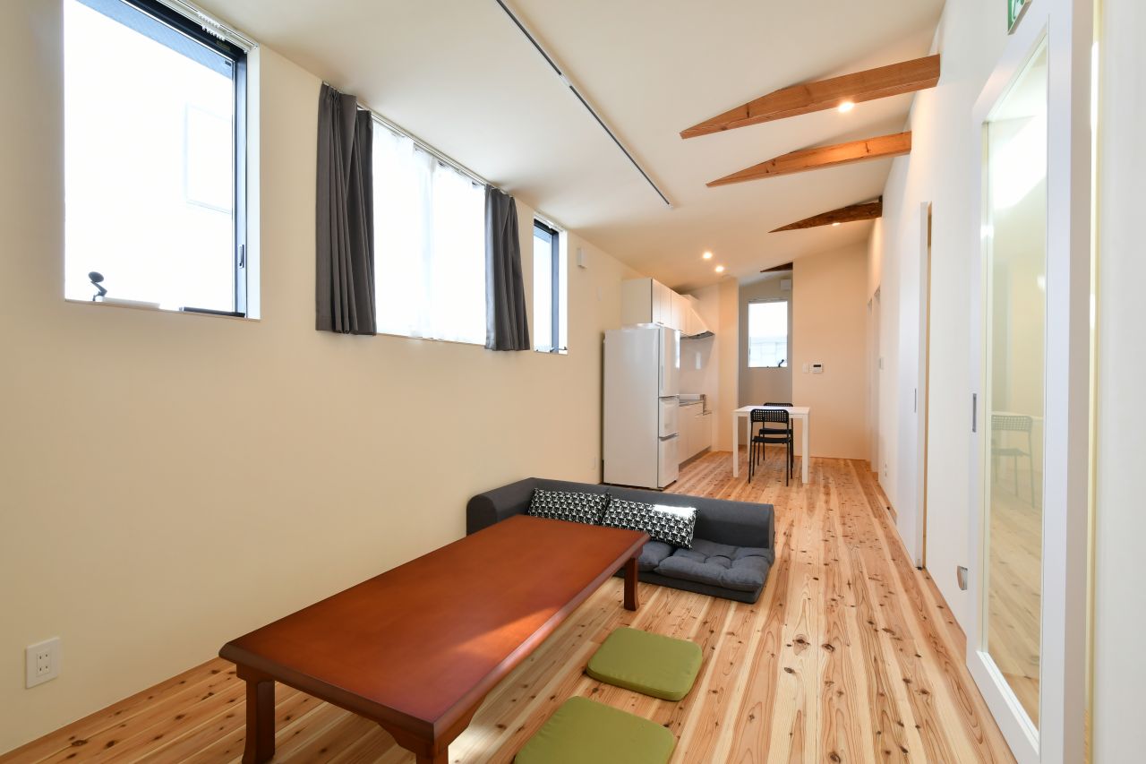 リビングの様子。(2022-04-01,共用部,LIVINGROOM,2F)