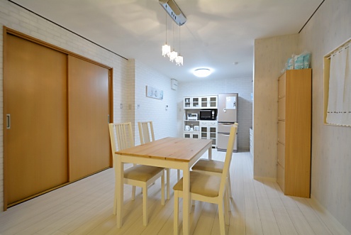 ダイニングテーブルの様子。(2014-12-08,共用部,LIVINGROOM,1F)
