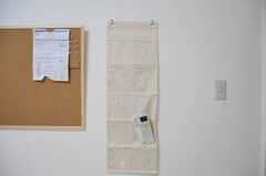 郵便物はリビングのウォールポケットに仕分けします。（フィットネス）(2011-09-21,共用部,LIVINGROOM,3F)