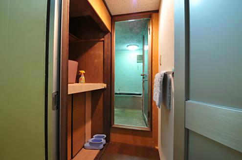 脱衣室の様子。(2012-08-18,共用部,BATH,3F)