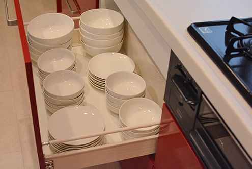 食器類も引き出しに。(2016-11-14,共用部,KITCHEN,1F)