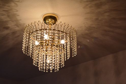ゴージャスなシャンデリア。(2016-11-14,共用部,LIVINGROOM,1F)