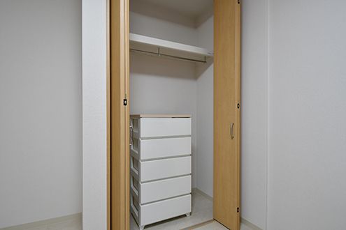 クローゼットの様子。（101号室）(2016-11-14,専有部,ROOM,1F)