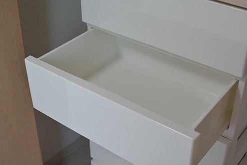 クローゼットの中には引き出しが備わっています。（201号室）(2016-11-14,専有部,ROOM,2F)