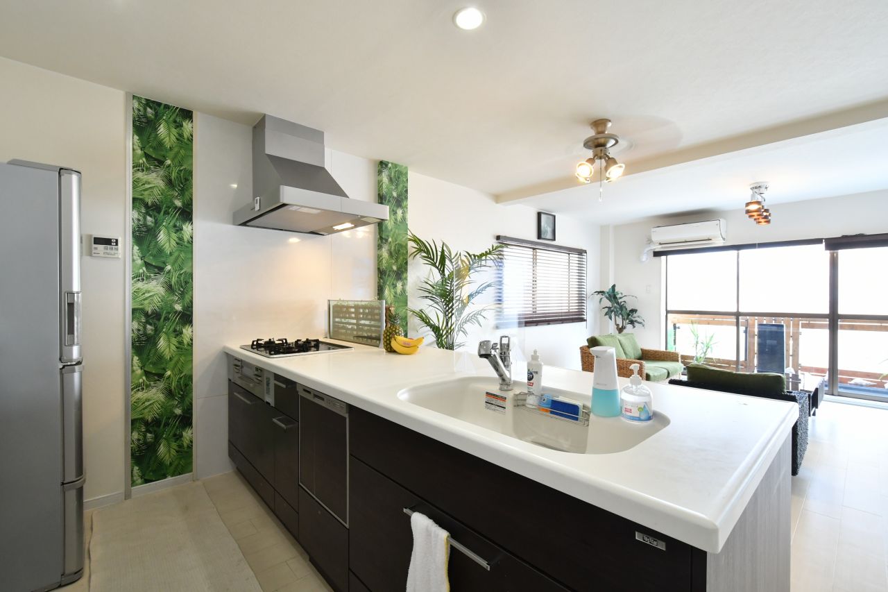 ペニンシュラ型キッチンです。(2021-06-23,共用部,KITCHEN,2F)