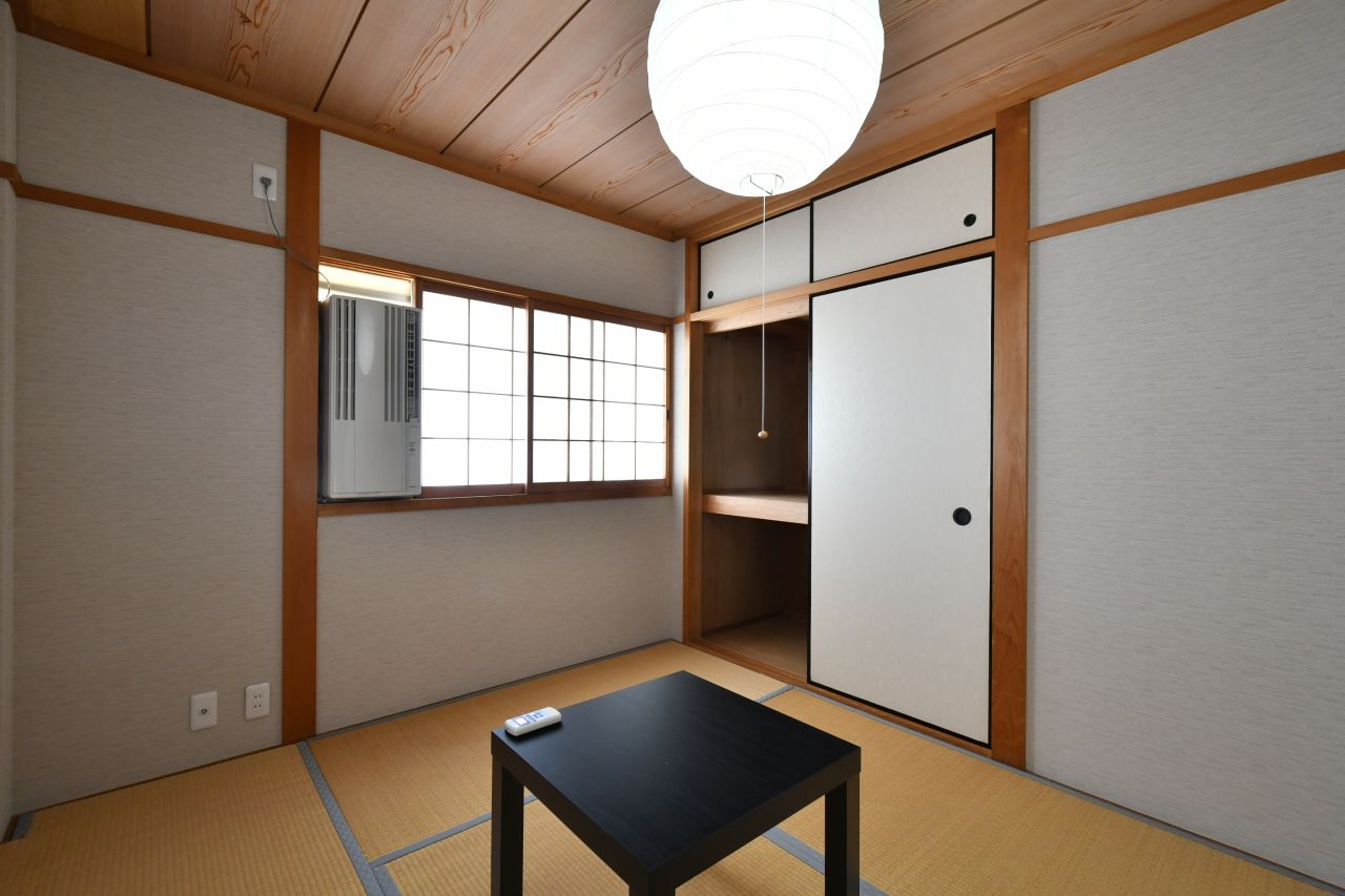 専有部の様子2。押入れ収納付きです。（301号室）(2021-06-23,専有部,ROOM,3F)