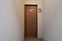 専有部のドア。（201号室）(2020-03-24,専有部,ROOM,2F)