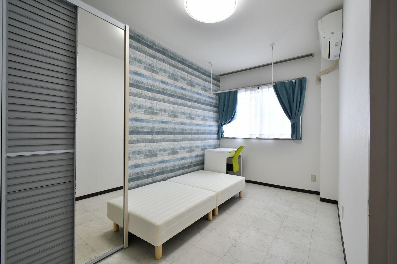 専有部の様子。壁紙が専有部ごとに異なります。（201号室）(2020-12-17,専有部,ROOM,2F)