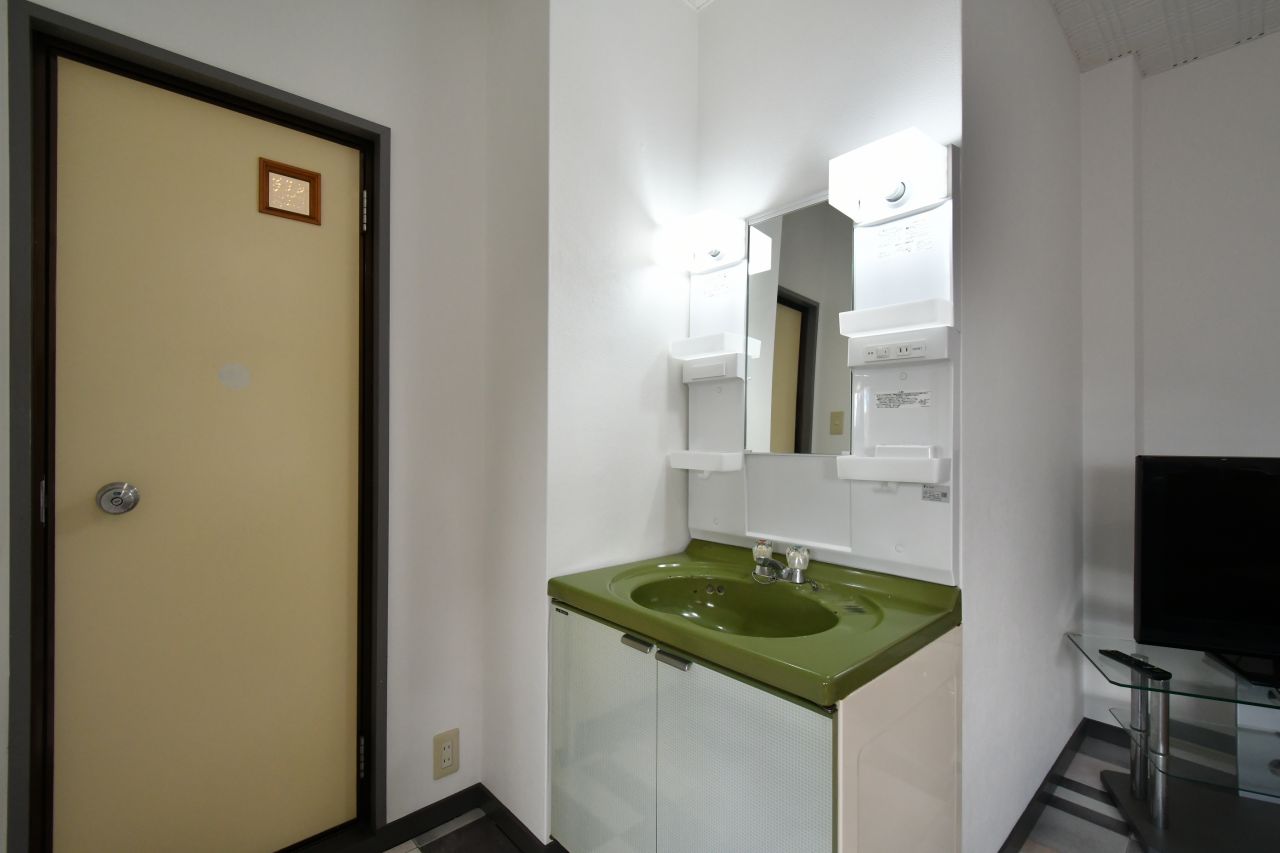洗面台の様子。(2020-12-17,共用部,WASHSTAND,3F)