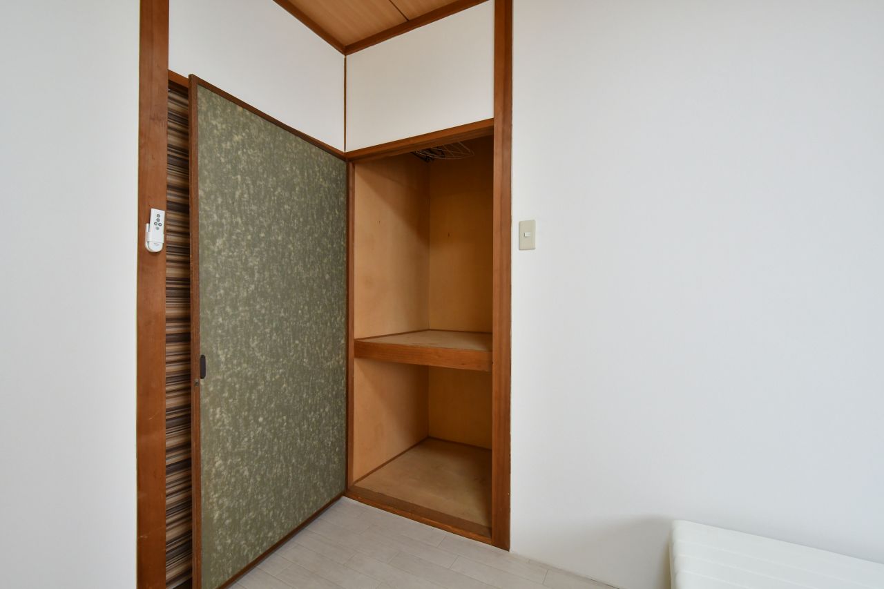 収納の様子。（305号室）(2020-12-17,専有部,ROOM,3F)